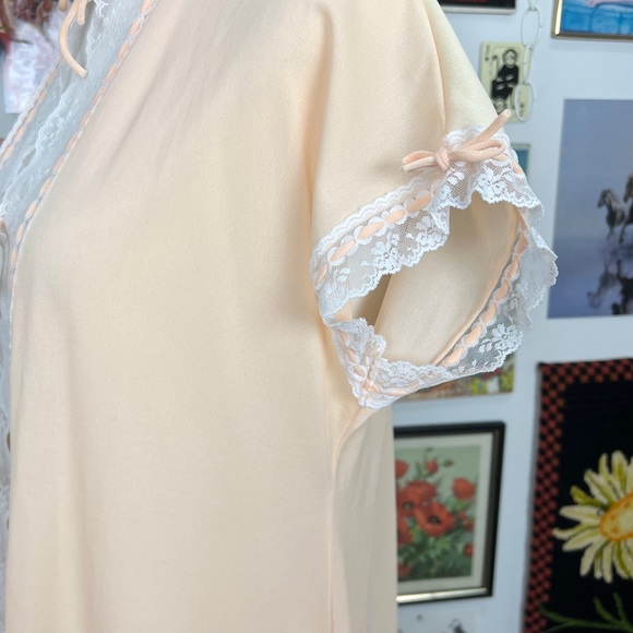 Vintage Open Front Lace Chemise - Picture 4 of 8